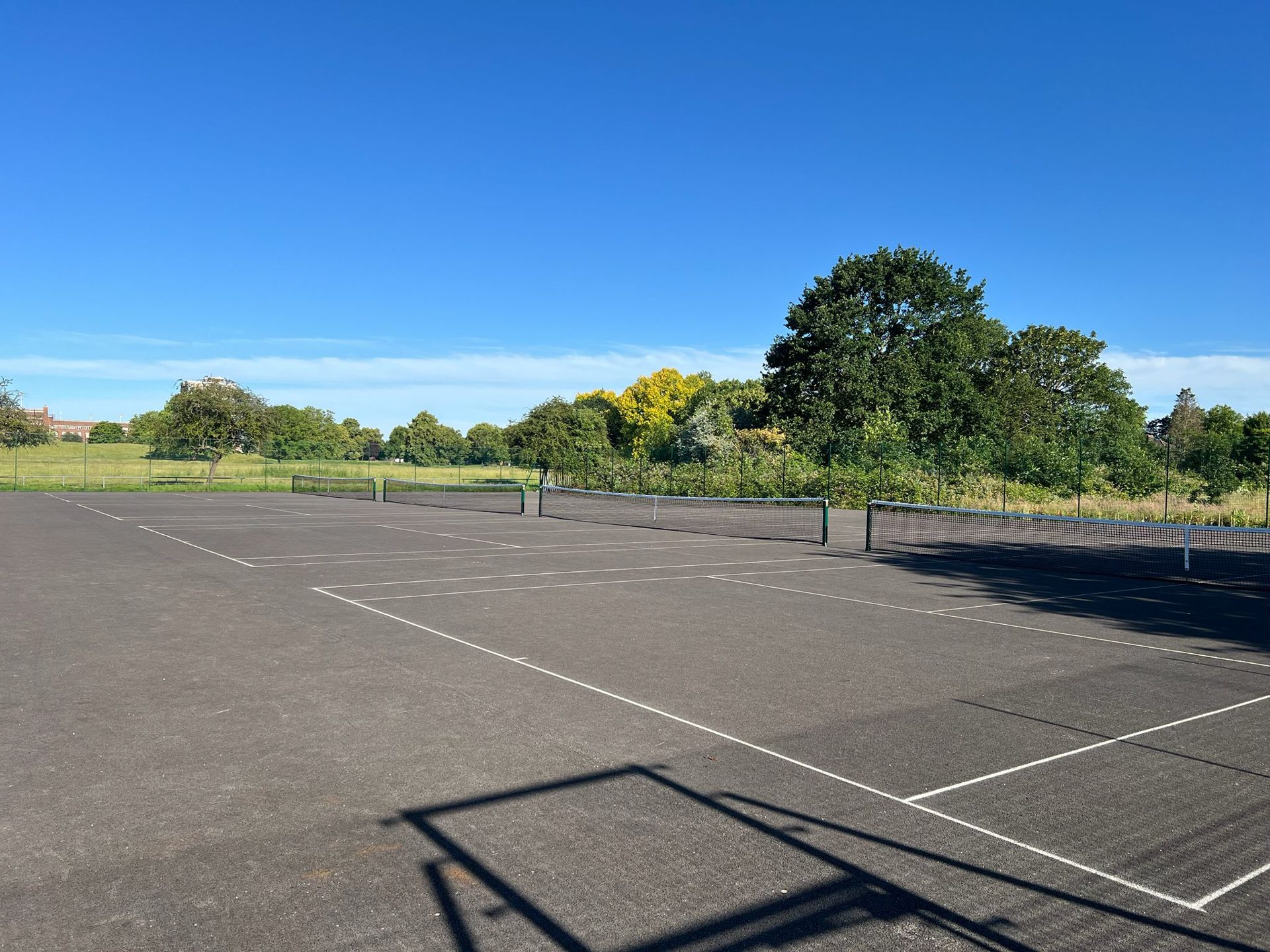 central-park-03 Central Park, London tennis court refurbishment – photo 3